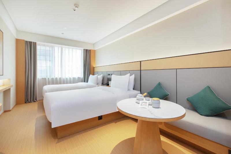 JI Hotel Wuhan Jianghan Road Pedestrian Street Henglong Plaza - image 4