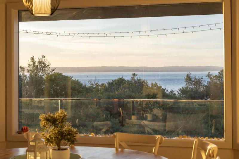 Seaview Escape - image 21