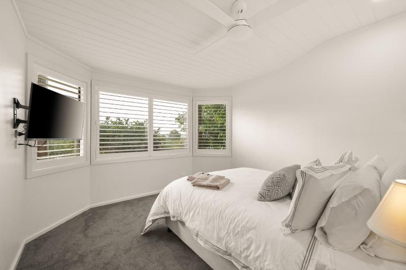 Seaview Escape - image 6