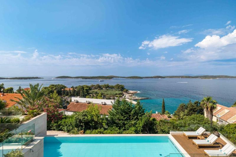 Luxury Villa Hvar Carpe Diem newly renovated with private pool by the sea - image 48