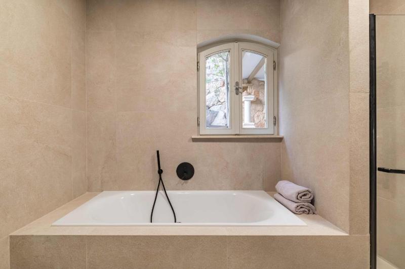 Luxury Villa Hvar Carpe Diem newly renovated with private pool by the sea - image 2