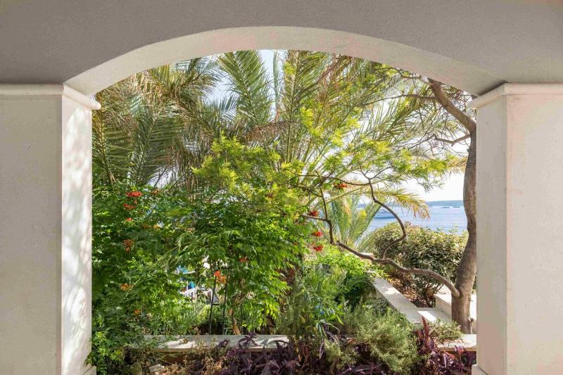 Luxury Villa Hvar Carpe Diem newly renovated with private pool by the sea - image 16
