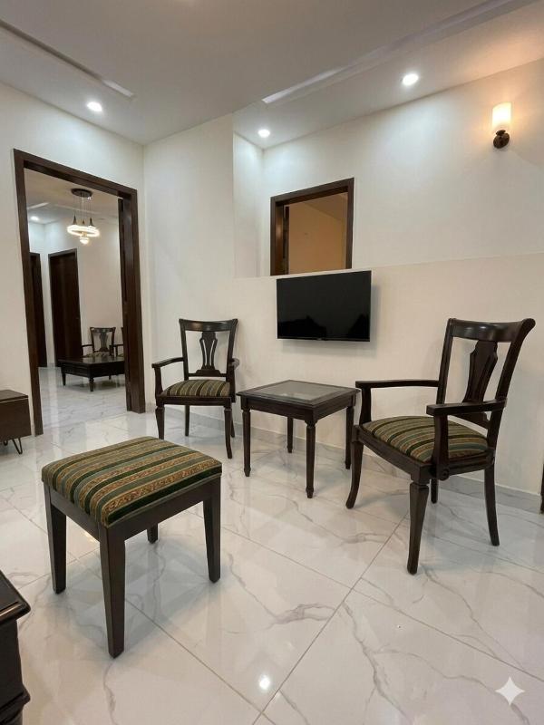 Demure Apartments Modern 2 BR Gulberg Near Qaddafi Stadium - image 15