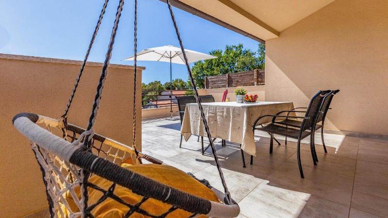 Villa Cissana by Villas Guide - image 15