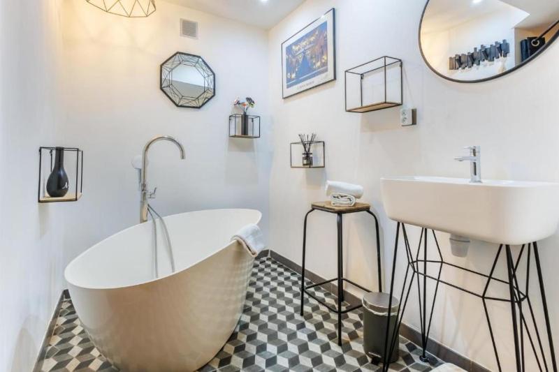 Apartment in Bonneterie Downtown - Welkeys - image 2