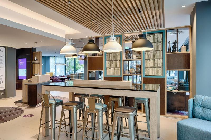 Premier Inn Frankfurt Westend - image 2