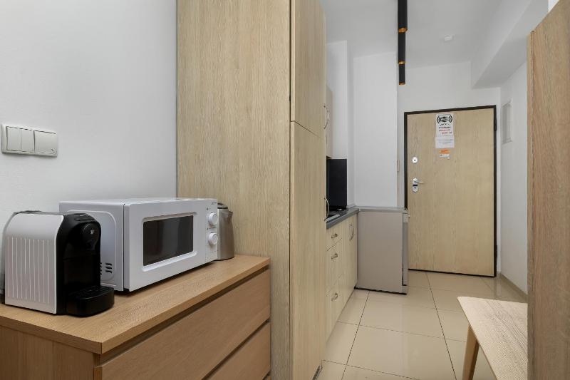 Przestronne Apartamenty w Zakopanem z Parkingiem by Noclegi Renters - image 50