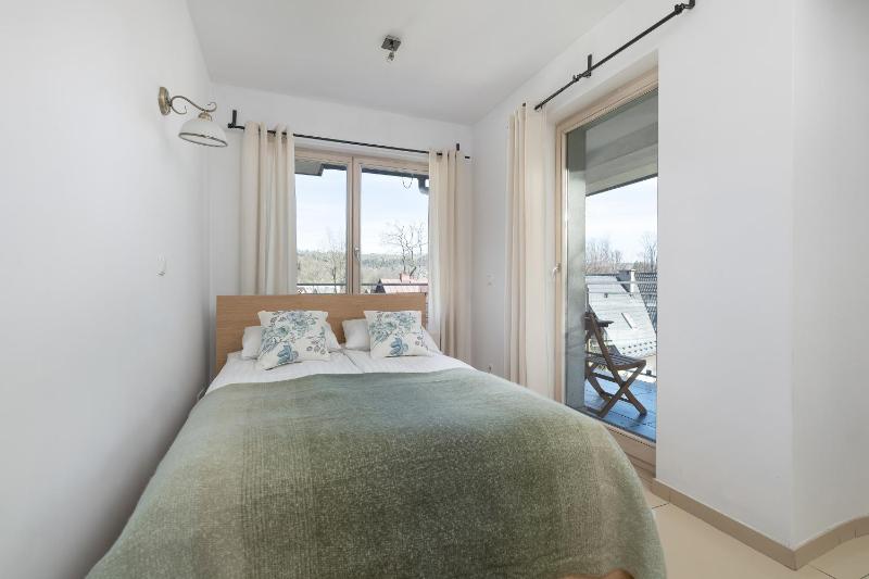 Przestronne Apartamenty w Zakopanem z Parkingiem by Noclegi Renters - image 13