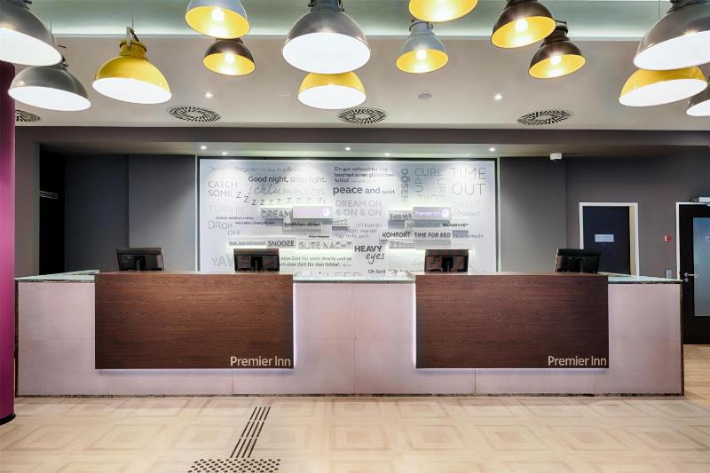 Premier Inn Düsseldorf City Friedrichstadt - image 12