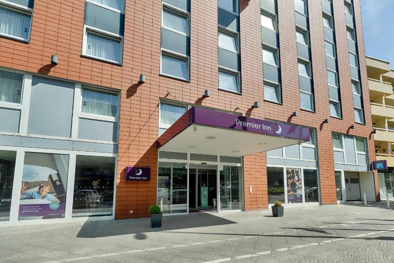 Premier Inn Berlin City Centre - image 12