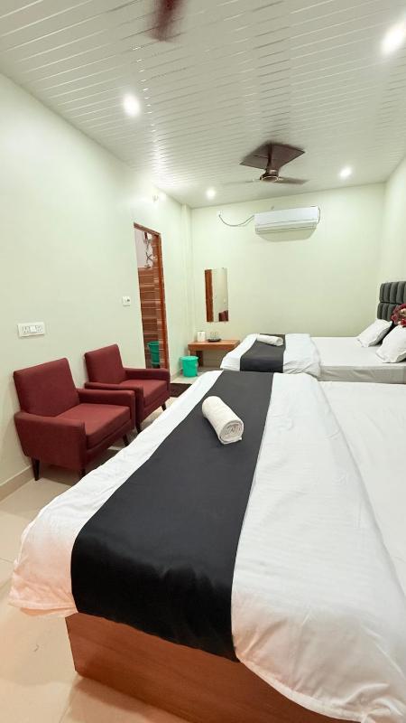 Hotel Blessing Inn & Restaurant - image 15