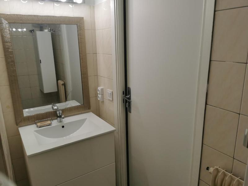 Centre Antibes Le Milagro 3 Rooms - image 8