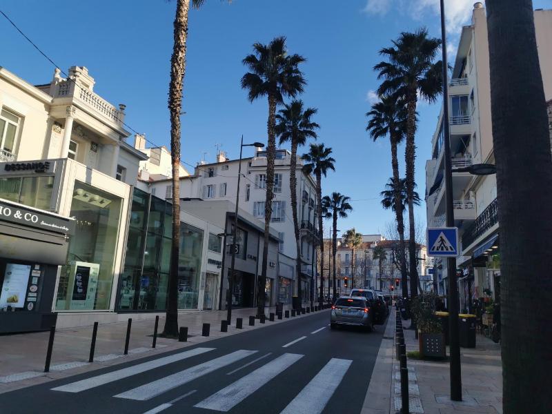 Centre Antibes Le Milagro 3 Rooms - image 11