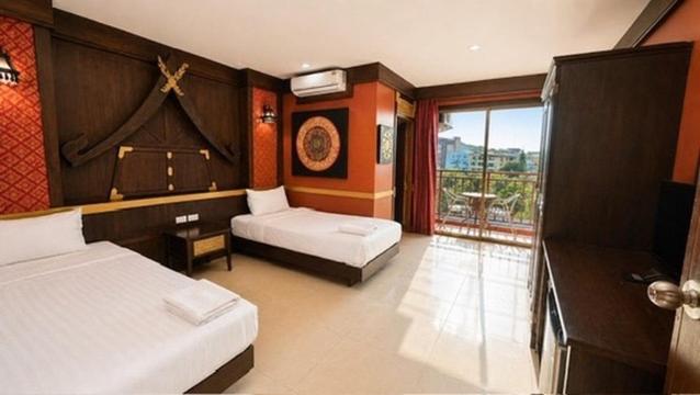 99 Residence Patong Hotel - image 14