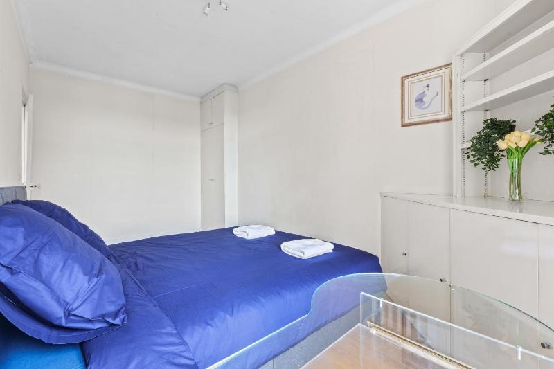 Chic Paris 15 Haven 1 Bedroom Apartment Free Netflix - image 13