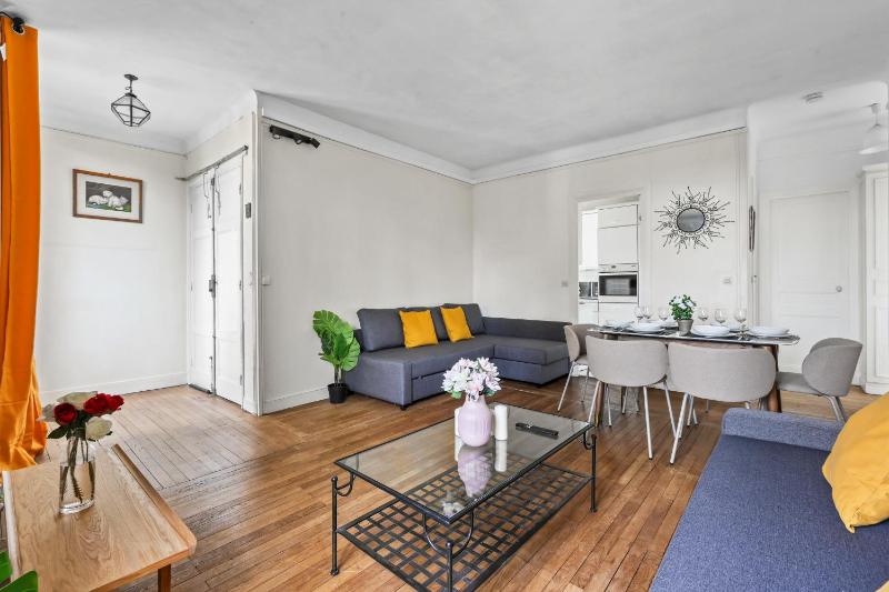 Chic Paris 15 Haven 1 Bedroom Apartment Free Netflix - image 10