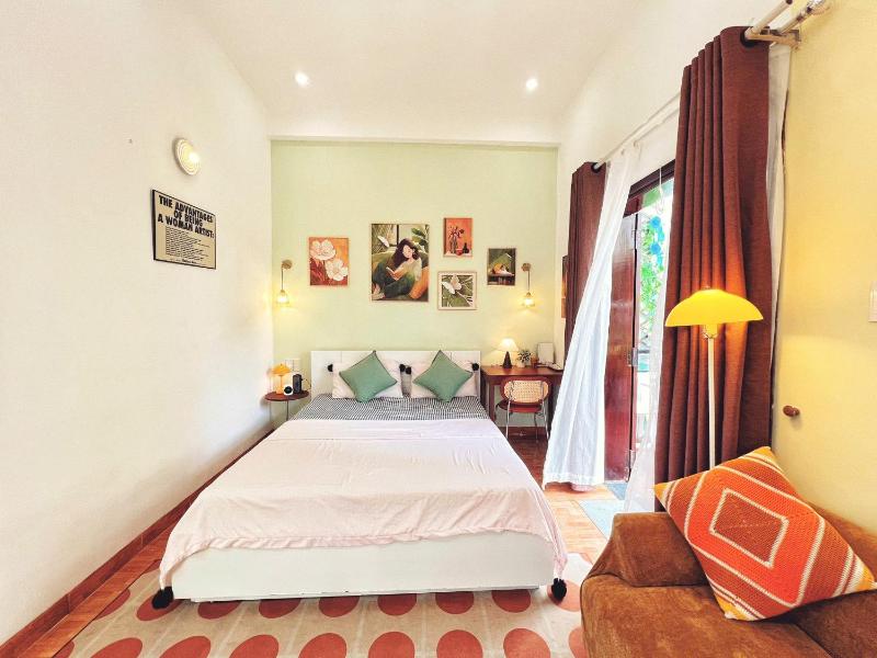 Big Balcony Studio I Step My Khe Beach I Night Market I AC I Washer I Kitchen - image 6