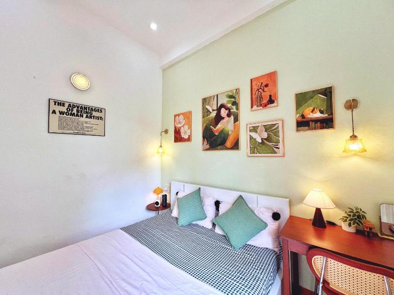 Big Balcony Studio I Step My Khe Beach I Night Market I AC I Washer I Kitchen - image 13