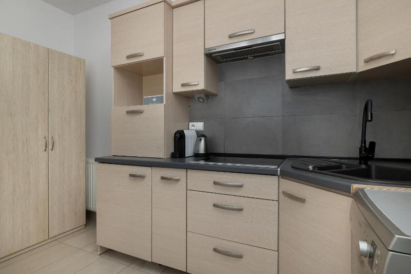 Przestronne Apartamenty w Zakopanem z Parkingiem by Noclegi Renters - image 15