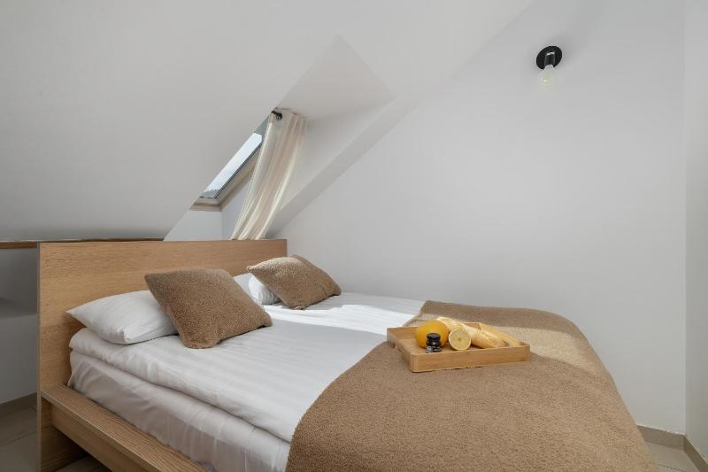 Przestronne Apartamenty w Zakopanem z Parkingiem by Noclegi Renters - image 38