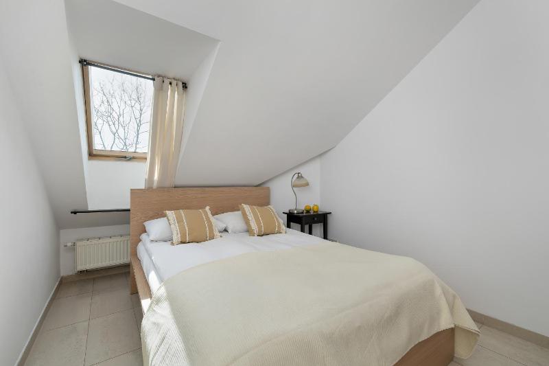 Przestronne Apartamenty w Zakopanem z Parkingiem by Noclegi Renters - image 34