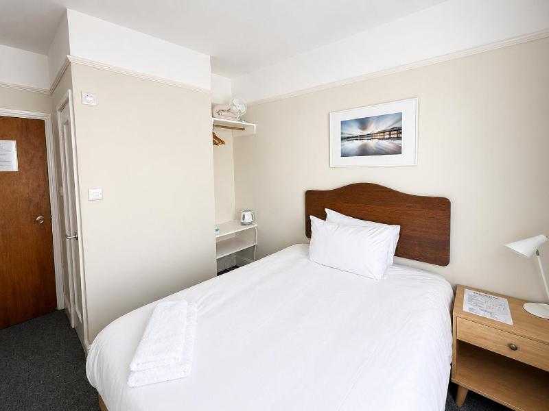 Brighton House - image 32