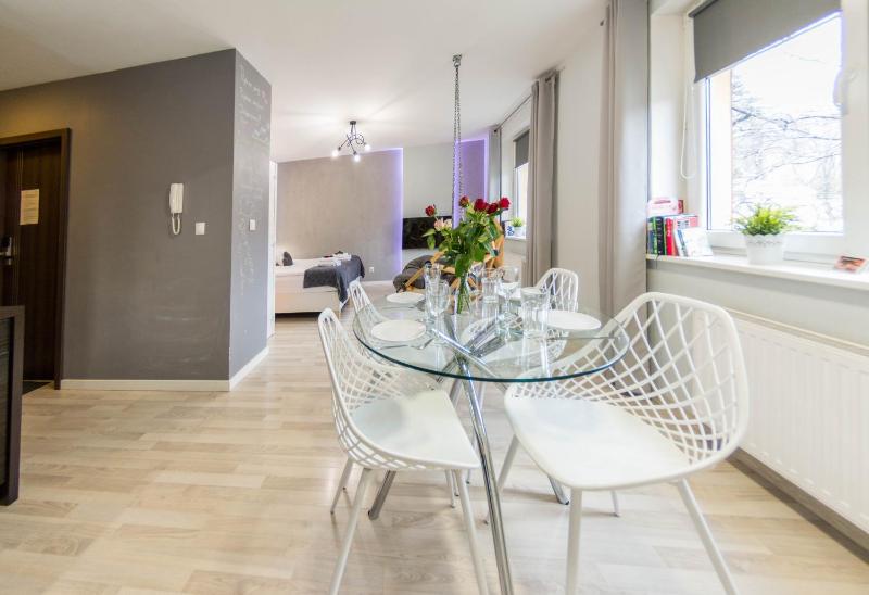 Apartamenty hoteLOVE z sauną - image 41