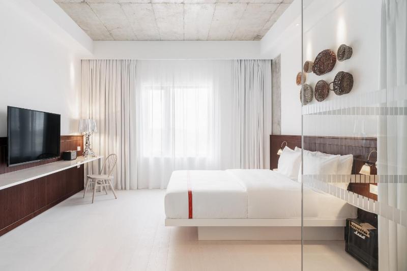Ruby Molly Hotel Dublin by IHG - image 4