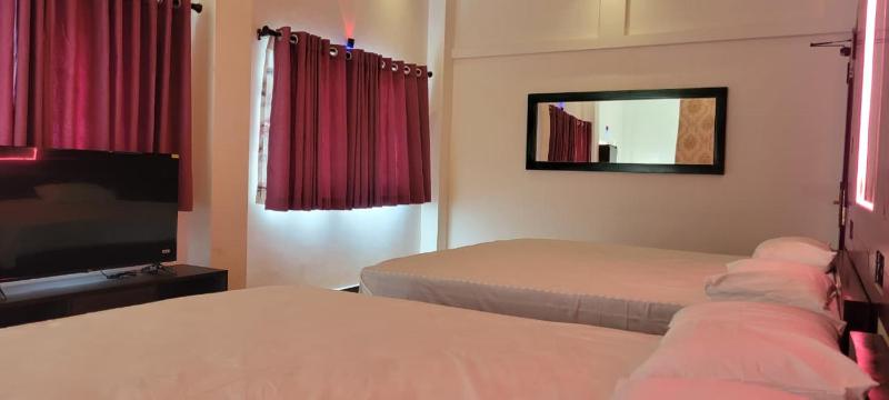 Sas Tower Hotel - image 9