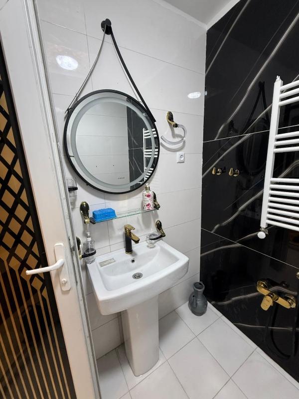 Luxurious apartment in Karte 4 with 24h Electricity! - image 12
