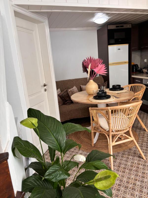 EVAGELIA'S APARTMENT Stylish Central stay! - image 20