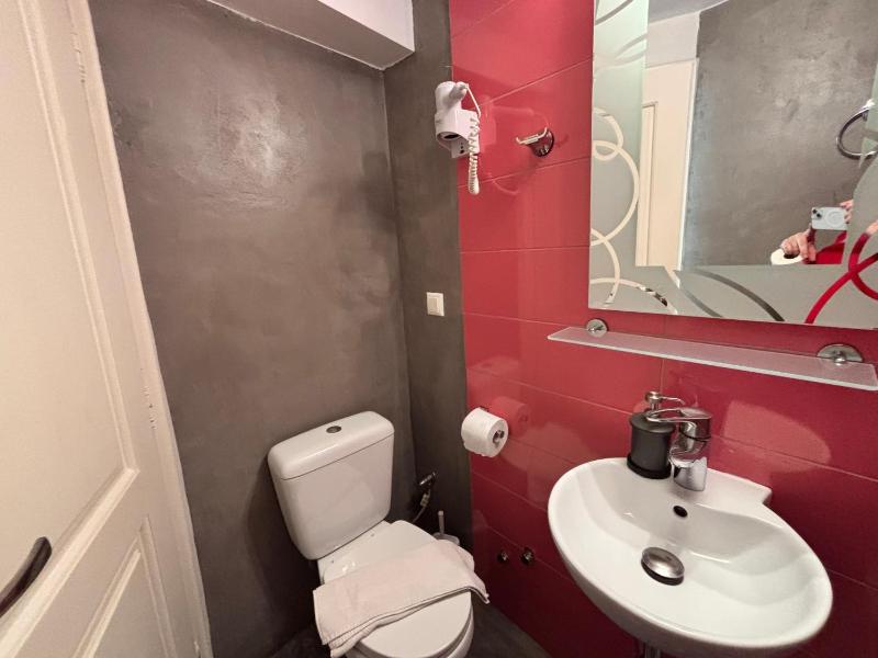 EVAGELIA'S APARTMENT Stylish Central stay! - image 16