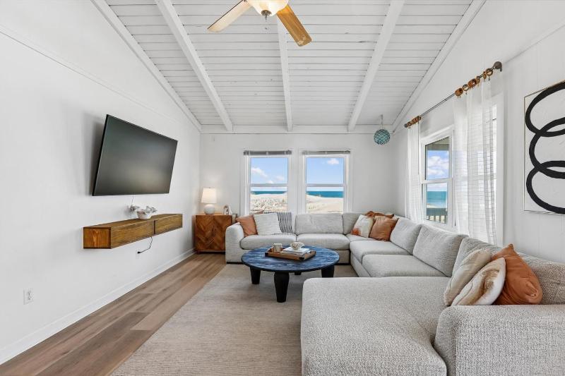5985 - Surf House - image 16