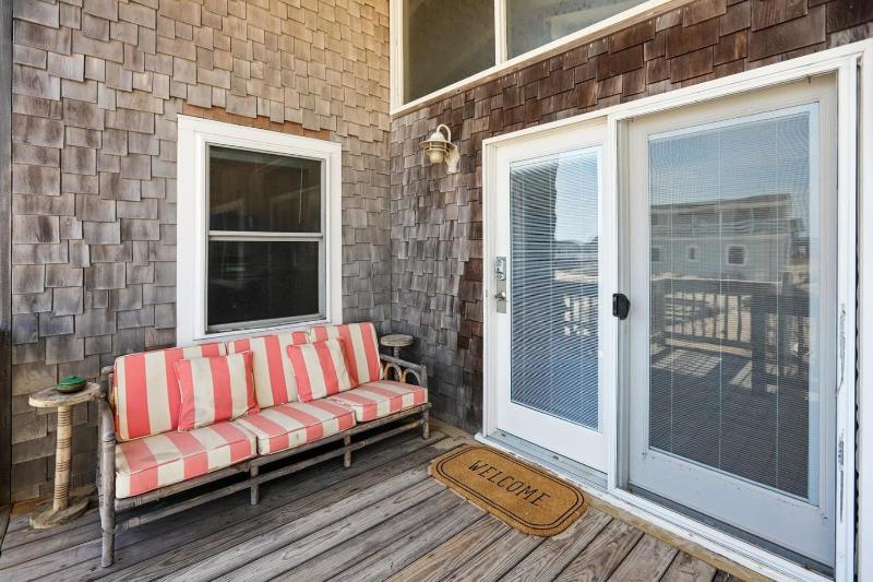 5985 - Surf House - image 9