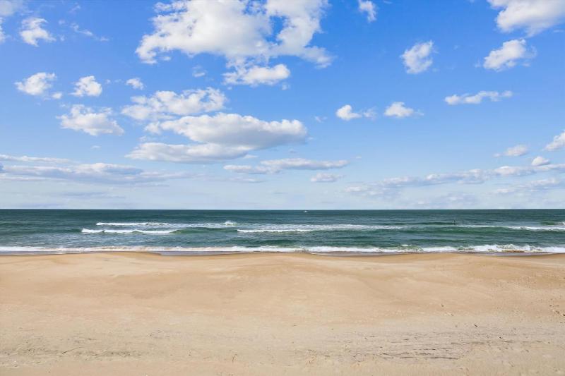 5985 - Surf House - image 7