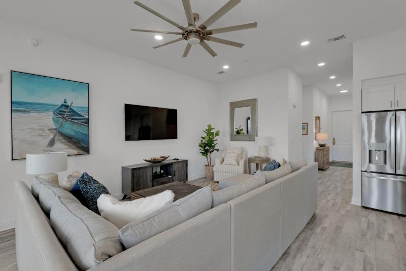 Gulf Place Residences 306 - image 30