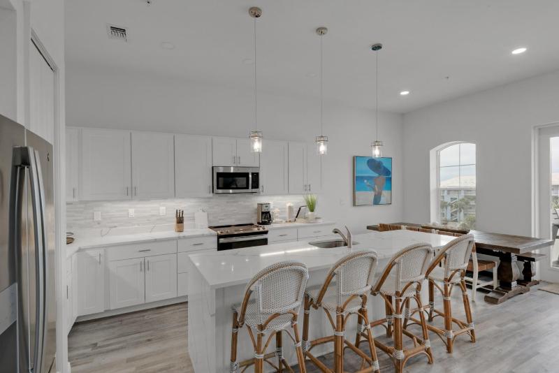 Gulf Place Residences 306 - image 25
