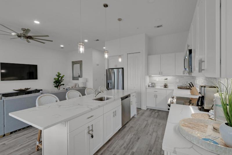 Gulf Place Residences 306 - image 29