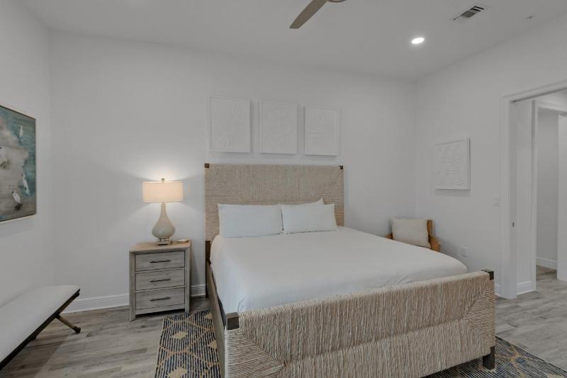 Gulf Place Residences 306 - image 22