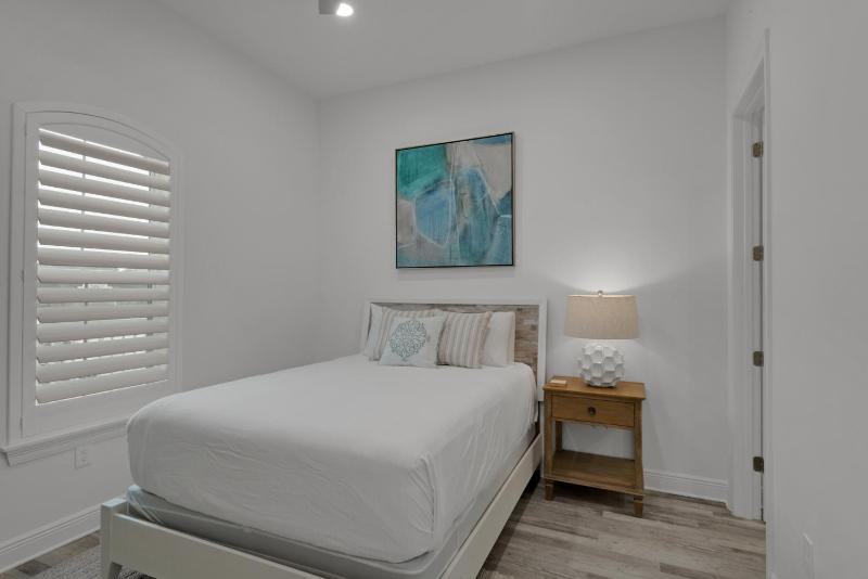 Gulf Place Residences 306 - image 13