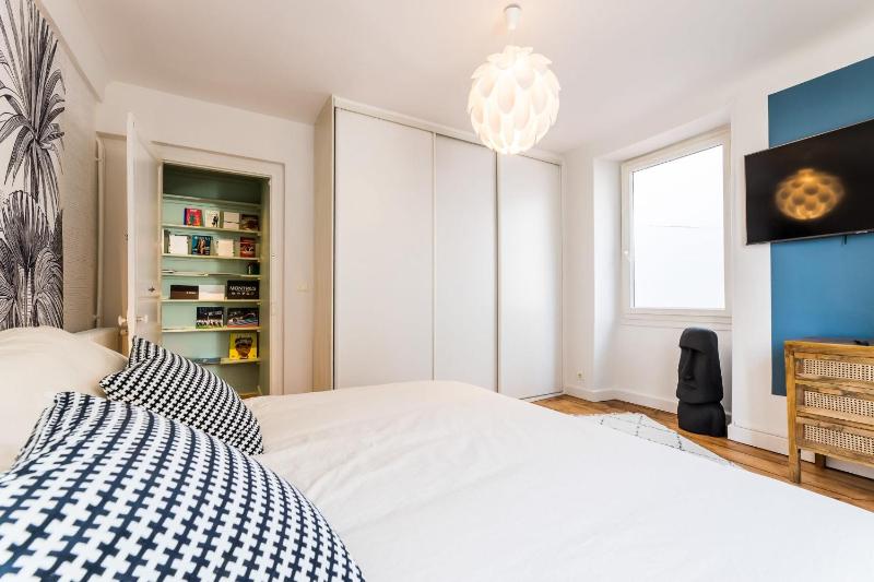 POP KEYWEEK Apt 3 bedrooms with terrace & parking Biarritz city center - image 4