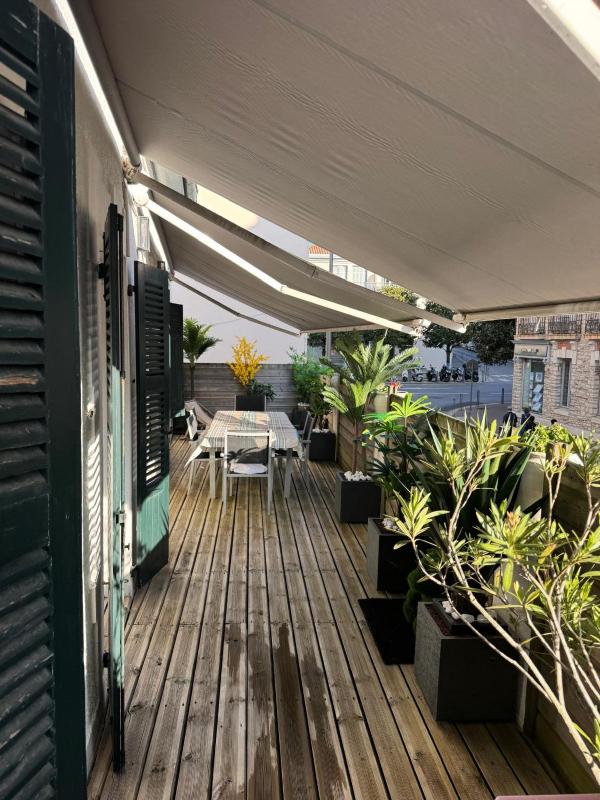 POP KEYWEEK Apt 3 bedrooms with terrace & parking Biarritz city center - image 9