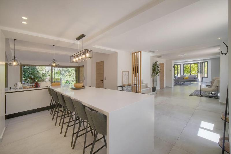 FRGK Villa Mathis Cannes - Luxury Sea View & Pool Jean de Noailles - image 37