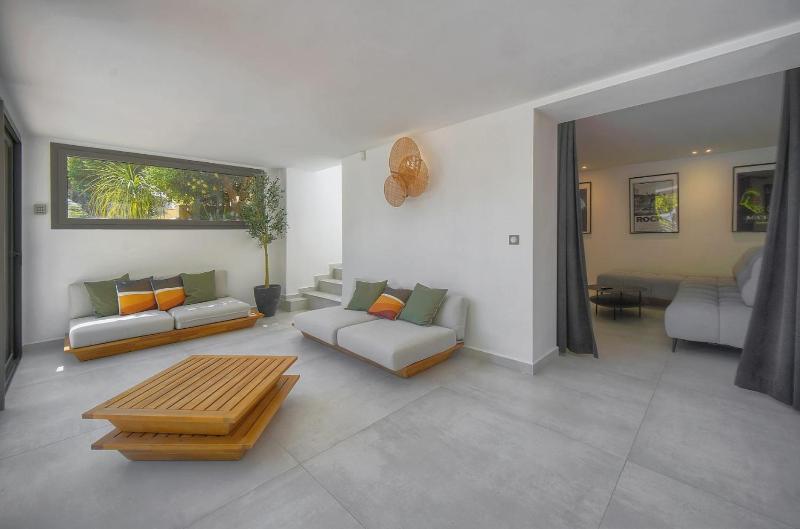 FRGK Villa Mathis Cannes - Luxury Sea View & Pool Jean de Noailles - image 6