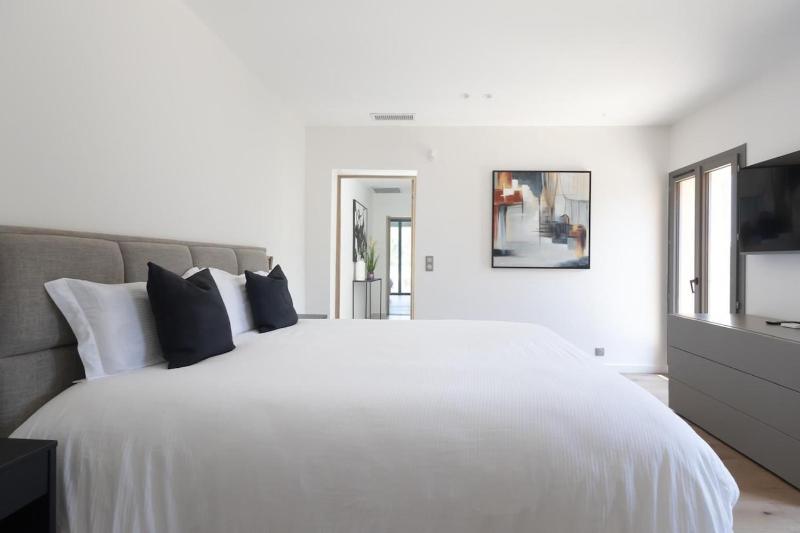 FRGK Villa Mathis Cannes - Luxury Sea View & Pool Jean de Noailles - image 4