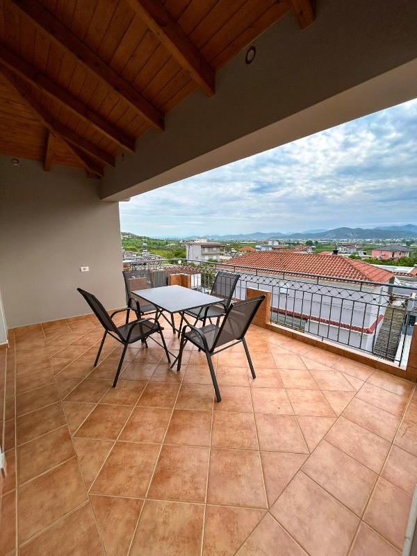 Golden View Berat 3BR Apartment with Castle View & Parking - image 10