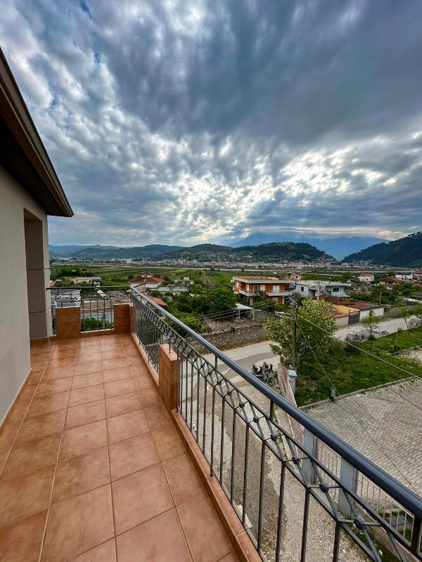 Golden View Berat 3BR Apartment with Castle View & Parking - image 8