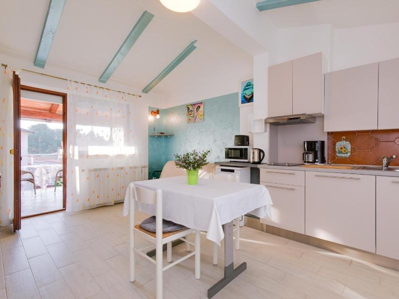 Apartments with parking space Rovinj - 25360 - image 21