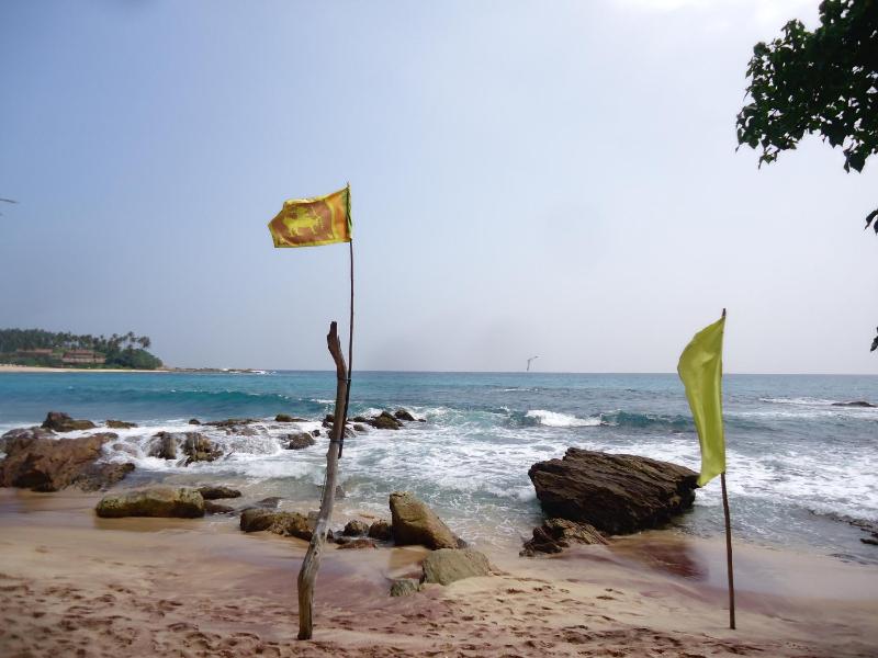 Unakuruwa silent beach villa - image 21