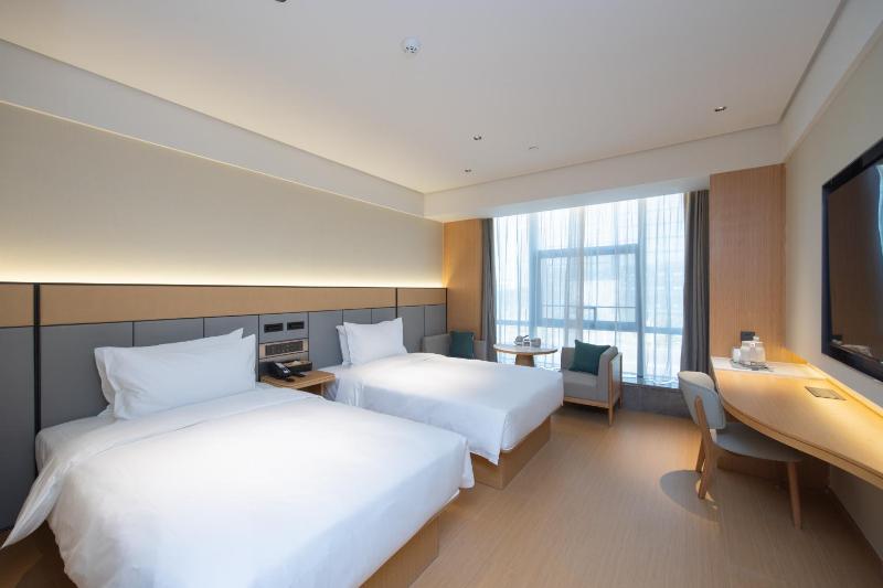JI Hotel Shenzhen Pingshan Railway Station Baolong Metro Station - image 1